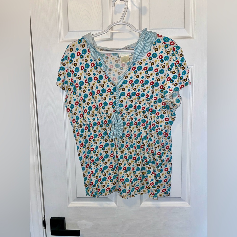 Maurice’s XL Floral Short Sleeve Shirt w Hood